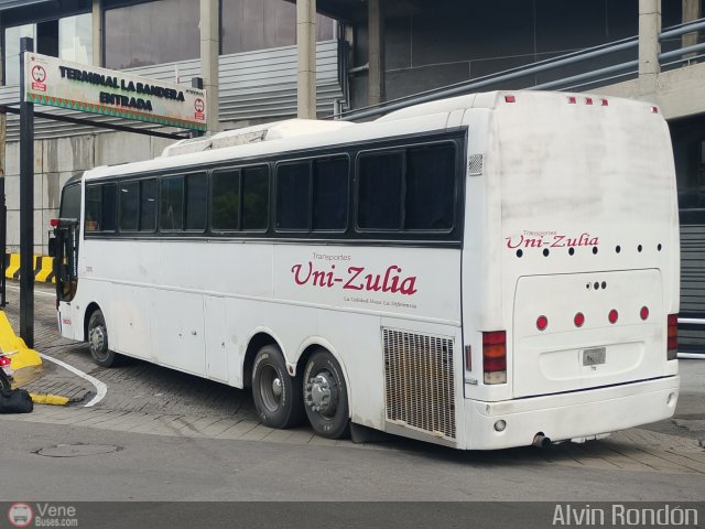 Transportes Uni-Zulia 3310 por Alvin Rond�n