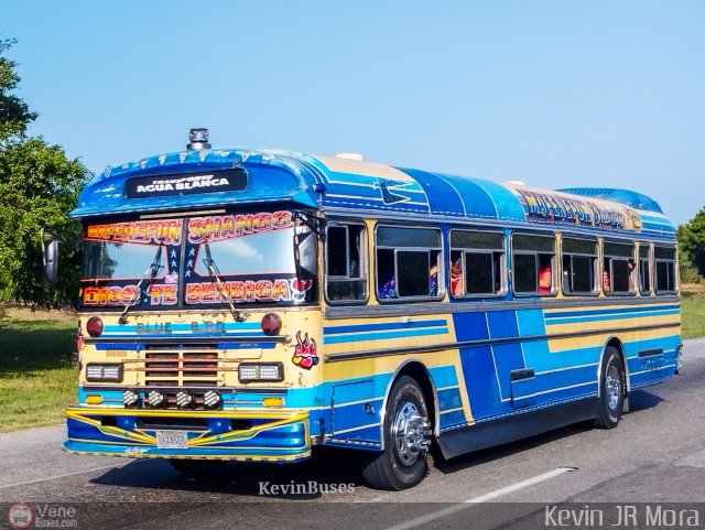 Transporte Agua Blanca 61 por Kevin Mora