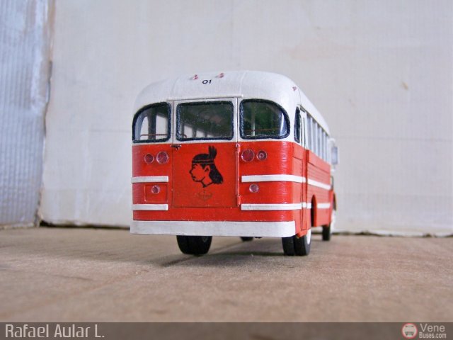 Maquetas y Miniaturas 01 Guaiqueries por Rafael Aular