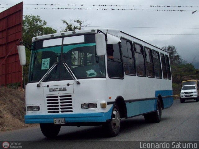 Particular o Desconocido 07 por Leonardo Saturno