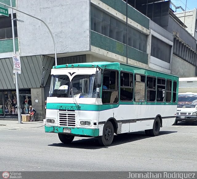 DC - U.C. Venezuela 242 por Jonnathan Rodr�guez