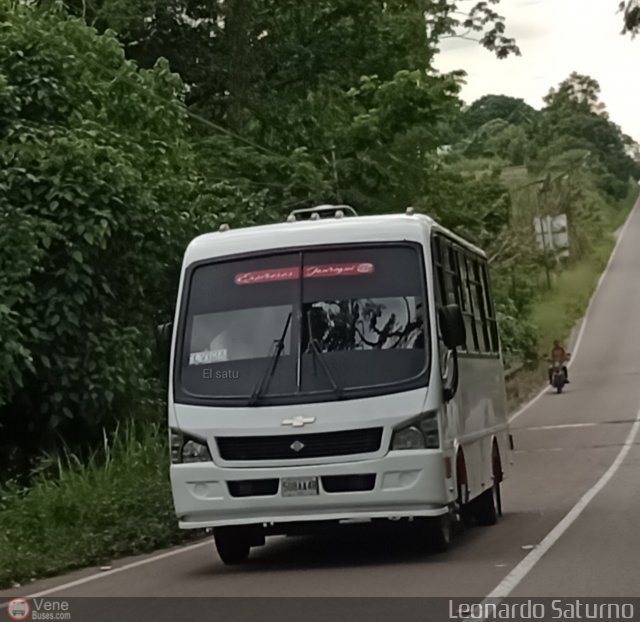 Expresos J�uregui 508 por Leonardo Saturno