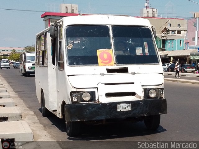 ZU - Micro 9 37 por Sebasti�n Mercado