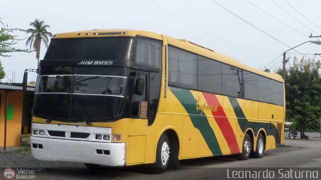 Expresos Horizonte 36 por Leonardo Saturno