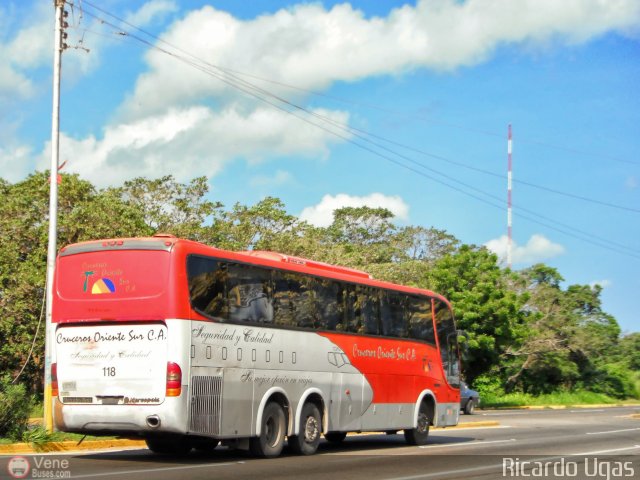 Cruceros Oriente Sur 118 por Ricardo Ugas