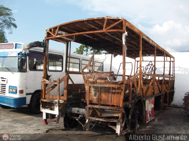 En Chiveras Abandonados Recuperaci�n 166 por Alberto Bustamante