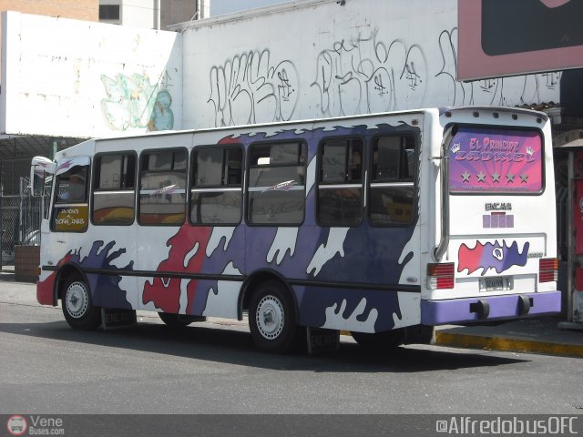 Transporte Privado Joaranny 179 por Alfredo Montes de Oca