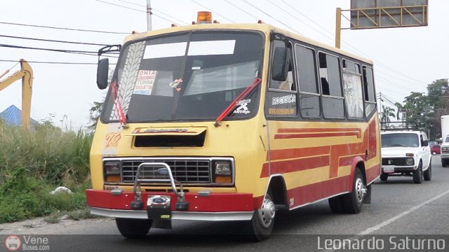 Particular o Desconocido 76 por Leonardo Saturno