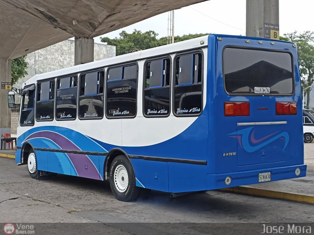 L�nea Las Mercedes 10 por Jos� Mora