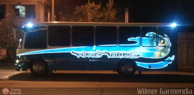 Organizaciones Unidas de C. Caracas - La Guaira 305 por Wilmer Garmendia