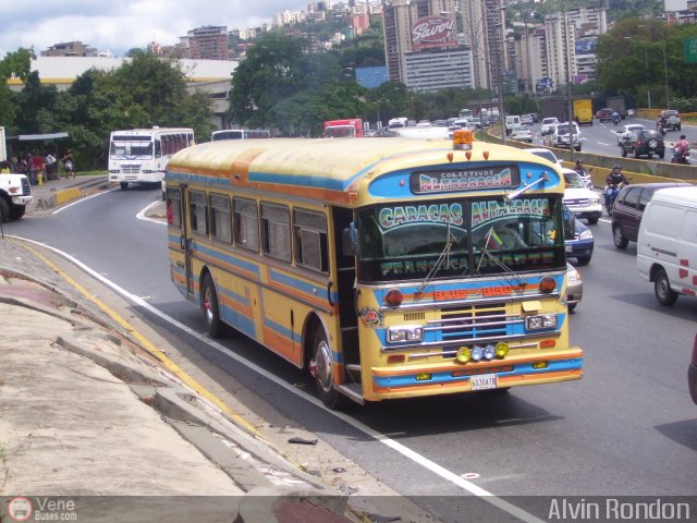 Colectivos Altagracia 04 por Alvin Rond�n