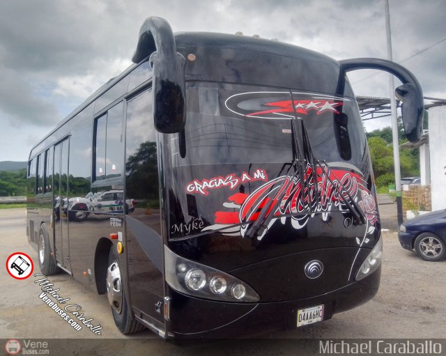 Particular o Desconocido Carupano por Michael Caraballo