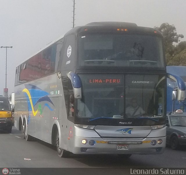 E.T. Jos� Huapaya Soriano S.A. 963 por Leonardo Saturno