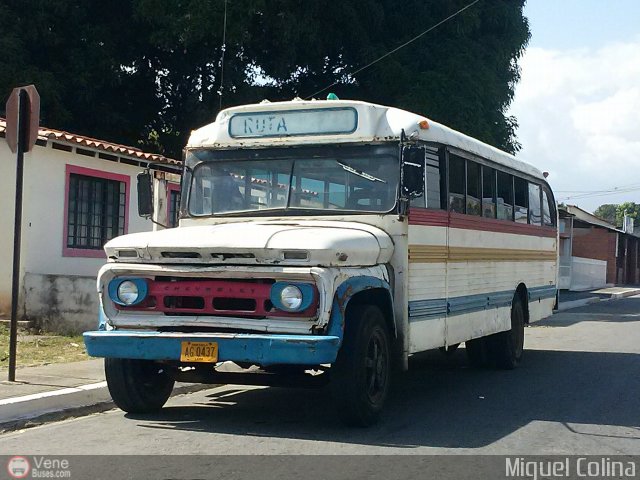 Particular NO USAR M�S 54 por Miguel Colina