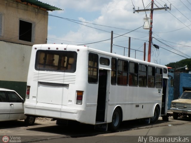 Particular o Desconocido 672 por Aly Baranauskas