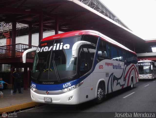 Expreso Brasilia 6575 por Waldir Mata