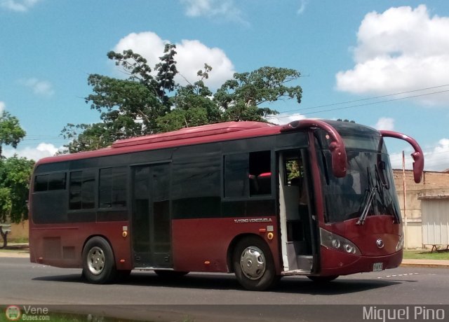 Particular o Desconocido AR-999 por Miguel Pino