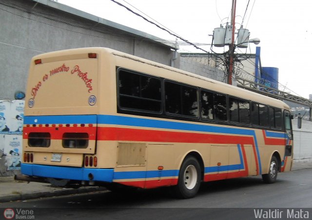 Particular o Desconocido 09 por Waldir Mata