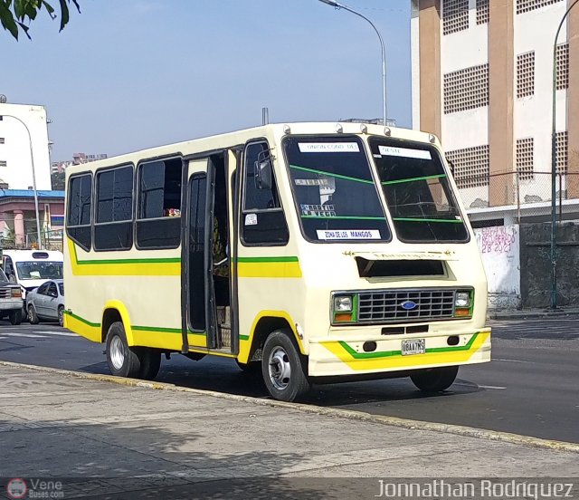 DC - Unin Conductores del Oeste 323 por Jonnathan Rodrguez