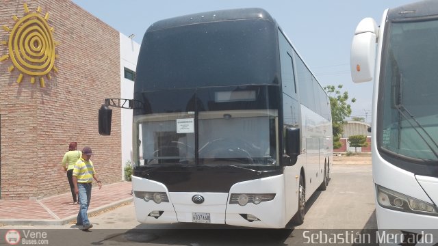 Uso Oficial 999 por Sebasti�n Mercado