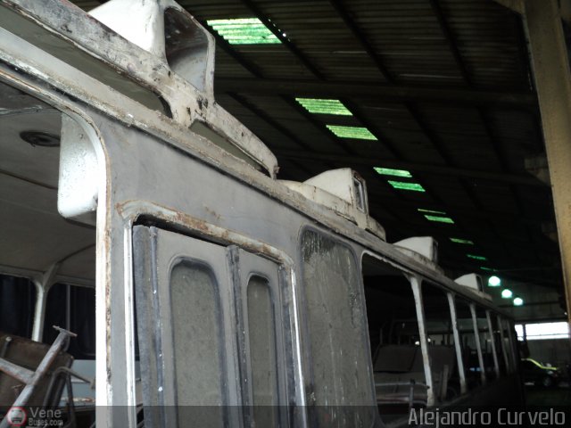 En Chiveras Abandonados Recuperaci�n AC0045 por Alejandro Curvelo