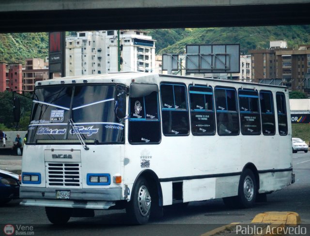 U.C. Catia - El Junquito 291 por Pablo Acevedo