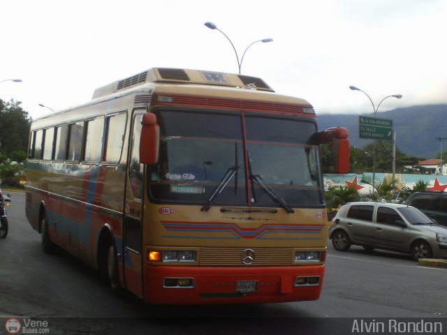 Transporte 1ero de Mayo 003 por Alvin Rond�n