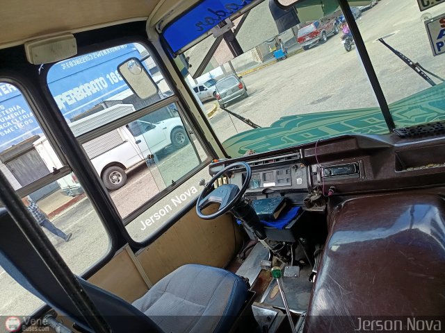 TA - Barrio Sucre Libertador 24 por Jerson Nova