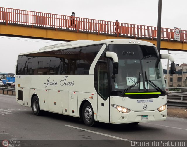 Jessica Tours 700 por Leonardo Saturno