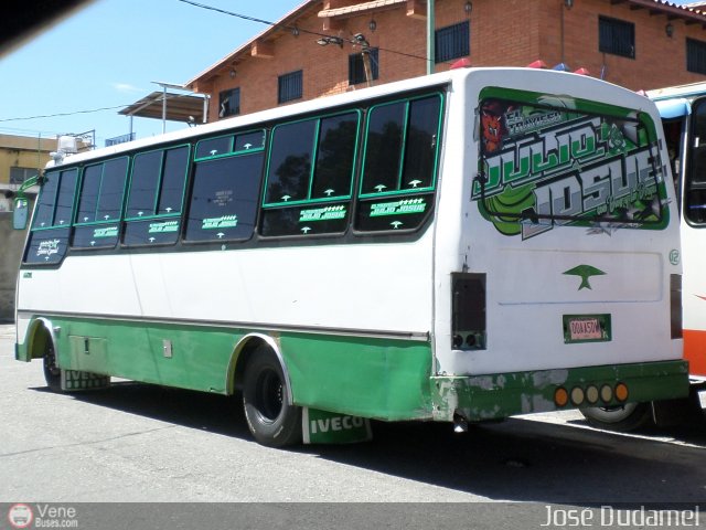 Particular o Desconocido 02 por José Dudamel