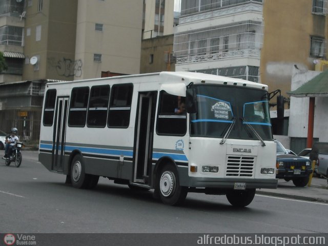 U.C. Catia - El Junquito 120 por Alfredo Montes de Oca