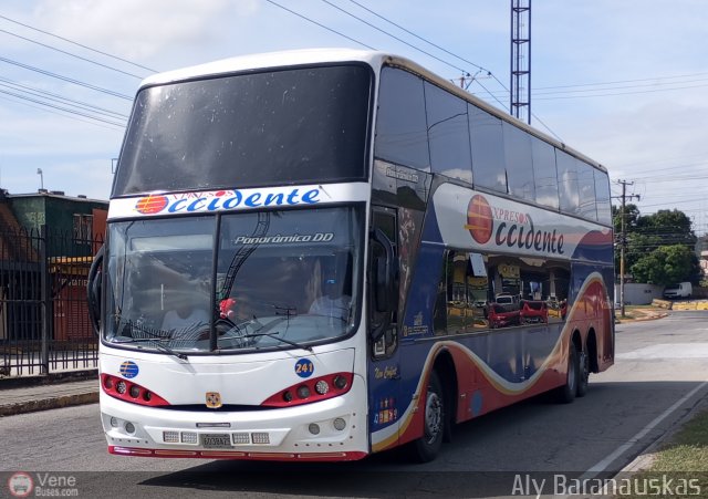 Expresos Occidente 241 por Aly Baranauskas