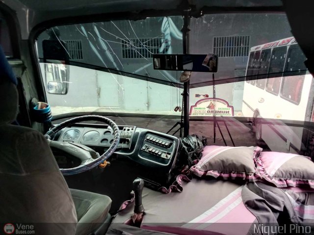 A.C. de Transporte N�mero Uno R.L. 013 por Miguel Pino