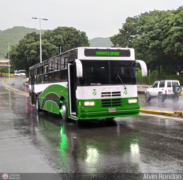Transporte El Esfuerzo 97 por Alvin Rond�n