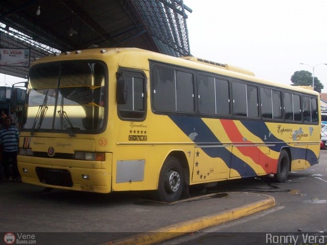 Expresos Horizonte 33 por Ronny Vera