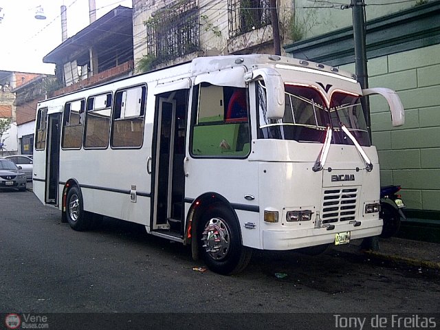 DC - Asociaci�n Rep�blica 063 por Tony de Freitas