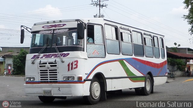 A.C. L�nea Sucre 113 por Leonardo Saturno