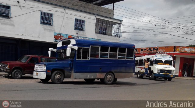 Garajes Paradas y Terminales Guigue por Andrés Ascanio