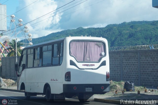 Particular o Desconocido 0228 por Pablo Acevedo