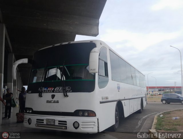 Caribe Express C.A. 2115 por Gabriel Estevez