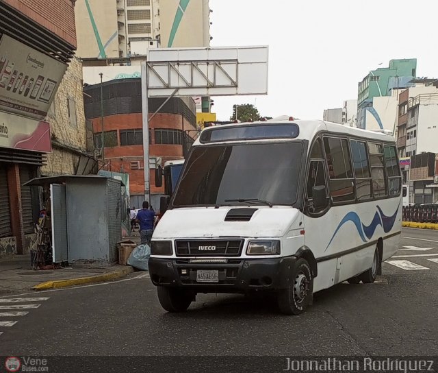 Particular o Desconocido 0032 por Jonnathan Rodr�guez