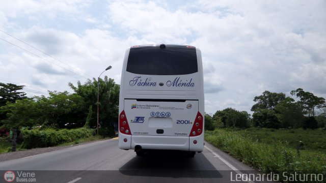 A.C. Mixta de Transporte T�chira M�rida R.L. 2001 por Leonardo Saturno