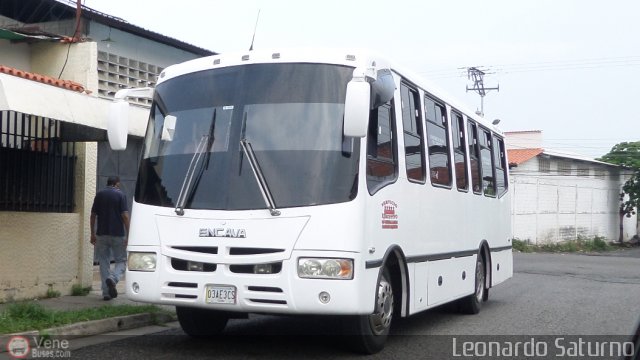 Particular o Desconocido 03 por Leonardo Saturno