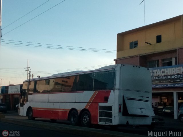 Expresos La Guayanesa 322 por Miguel Pino