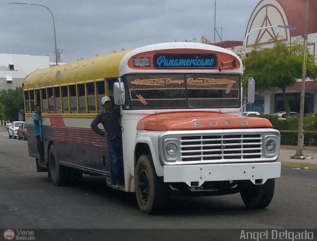 ZU - Colectivos Los Laureles C.A 05 por ngel Delgado