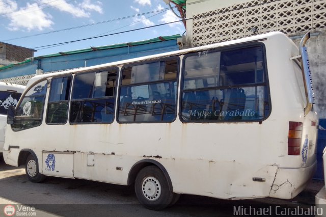 SU - U.C. Guayac�n de Las Flores 02 por Michael Caraballo