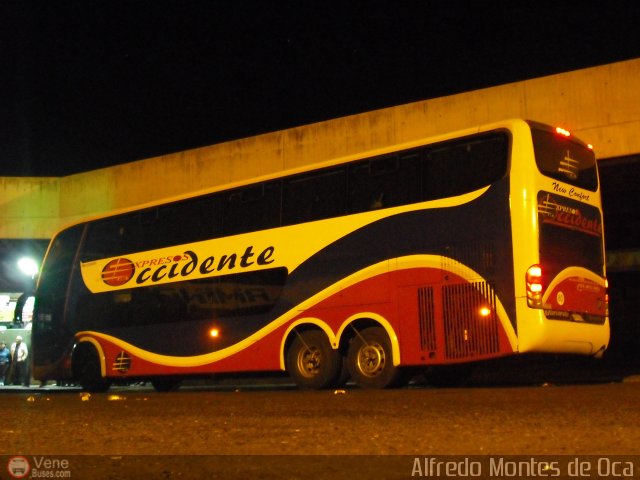 Expresos Occidente 170 por Alfredo Montes de Oca