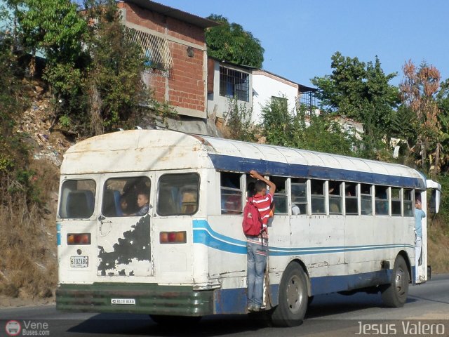Colectivos La Raiza C.A. 02 por Jes�s Valero