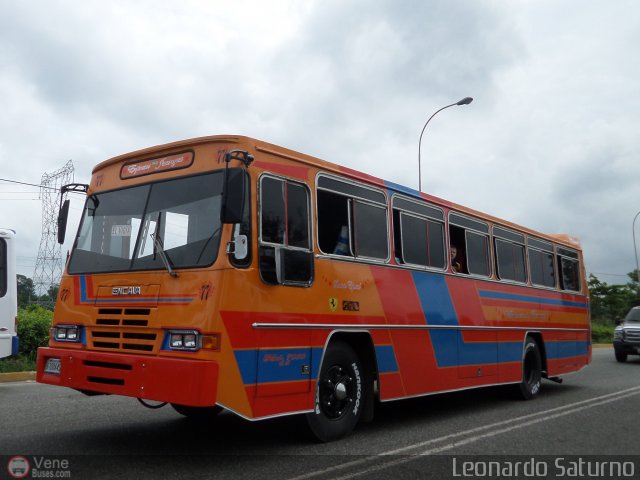 Expresos J�uregui 077 por Leonardo Saturno