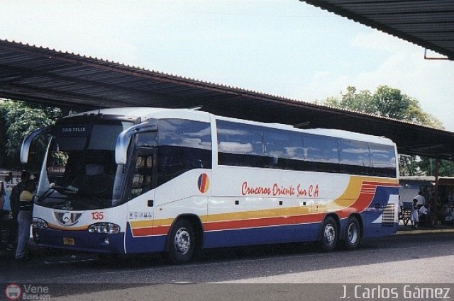 Cruceros Oriente Sur 135 por J. Carlos Gmez